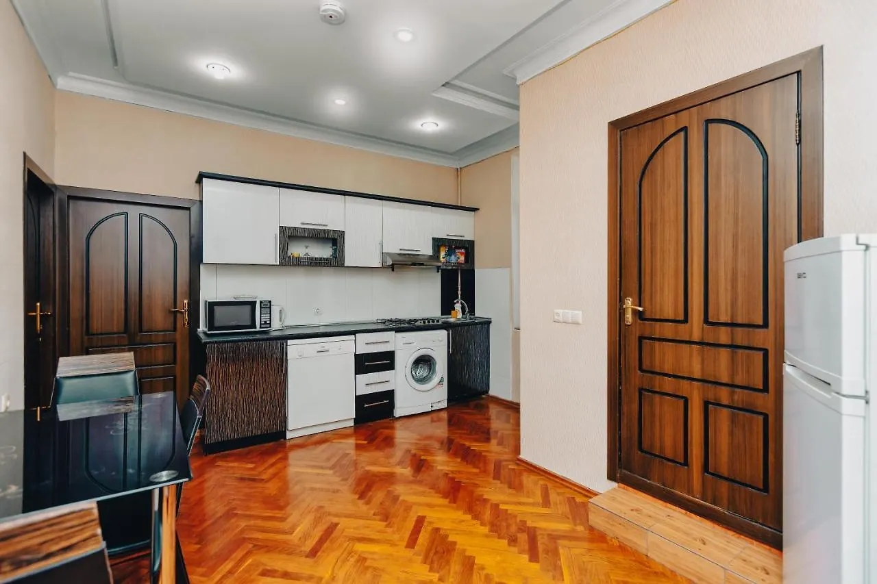 Azneft Square Sea View Family Apartments Baku 0*,